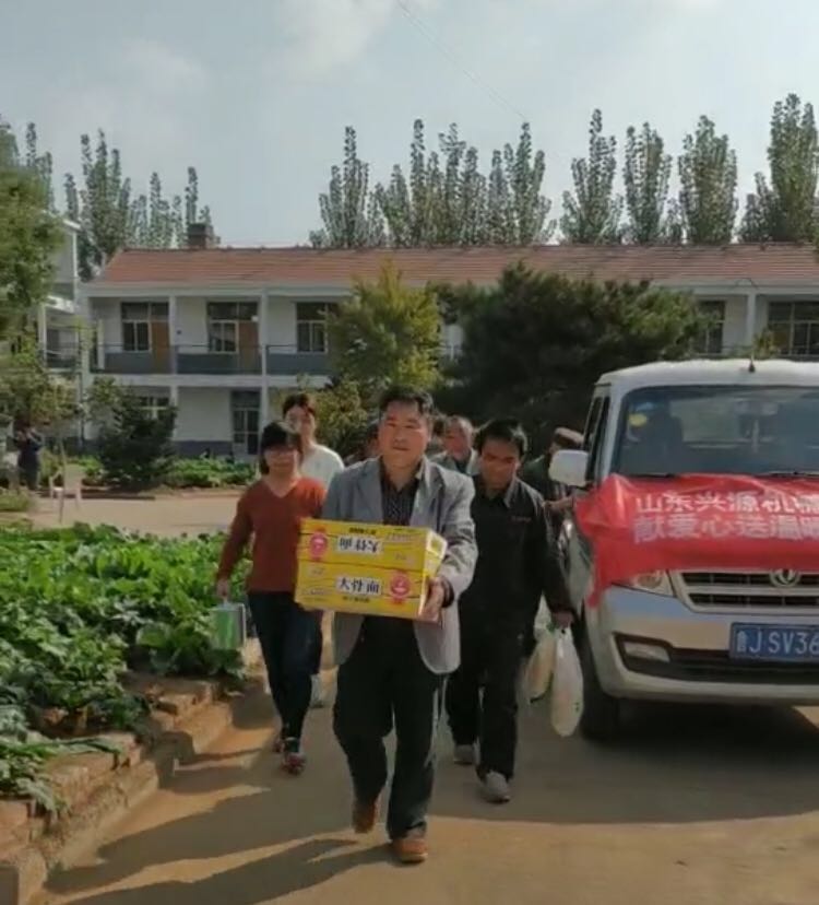 山東興源機(jī)械有限公司|起重機(jī)|行車|山東興源機(jī)械|單梁起重機(jī)|電動(dòng)葫蘆|起重配件|www.smartship.net.cn|xyqzj|xyqzj.com|興源起重機(jī)|興源|起重機(jī)行車|起重設(shè)備|起重機(jī)械